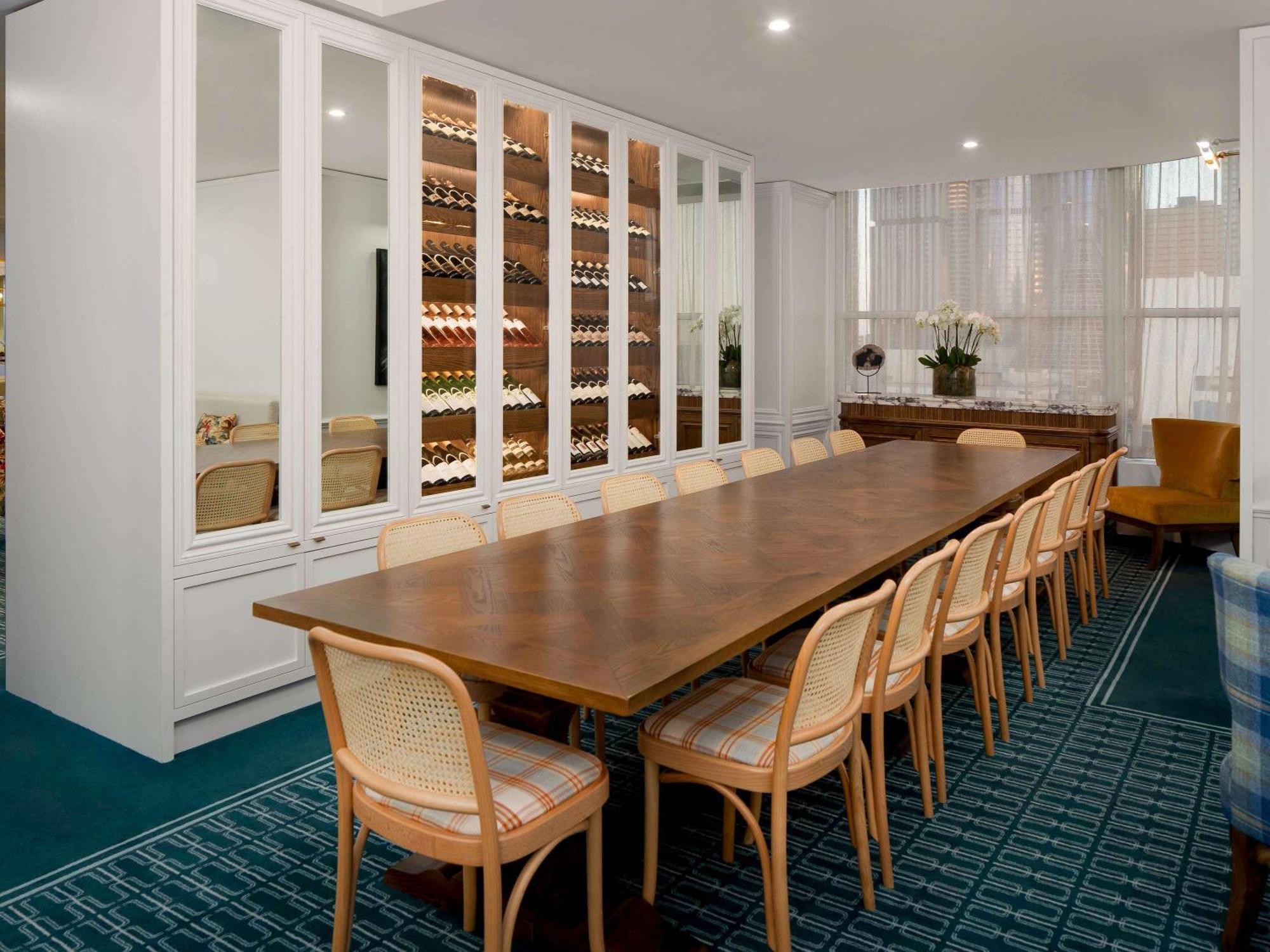 فندق بولمان ميلبورن أون سوانستون ملبورن المظهر الخارجي الصورة The dining room